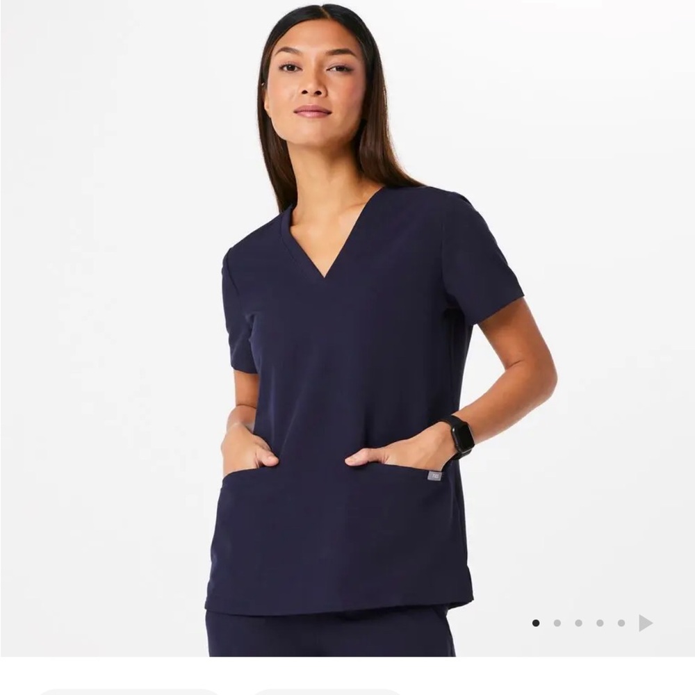 Figs Casma three pocket scrub top